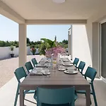 וילה Luxury Petra With Pool Sea View