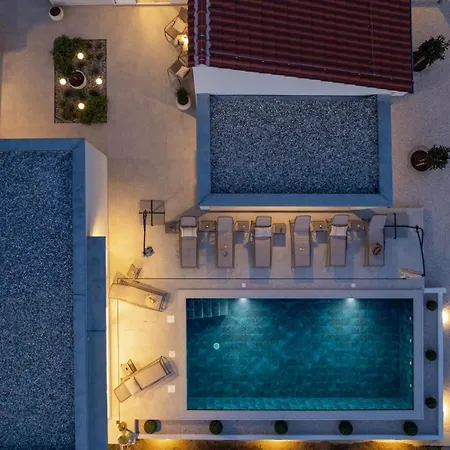 Luxury Petra With Pool Sea View فرسي
