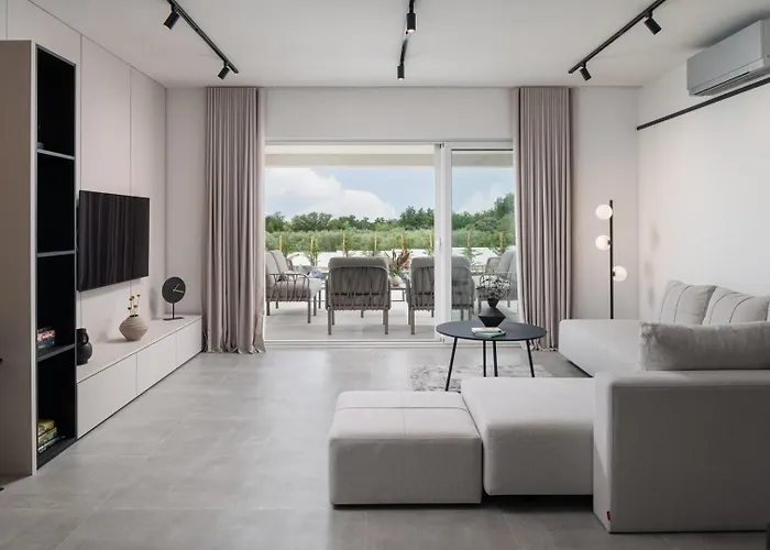 Luxury Petra With Pool Sea View Villa *