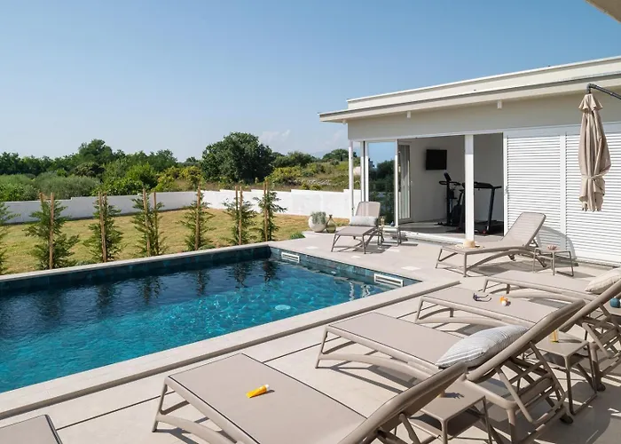 Luxury Petra With Pool Sea View Vrsi