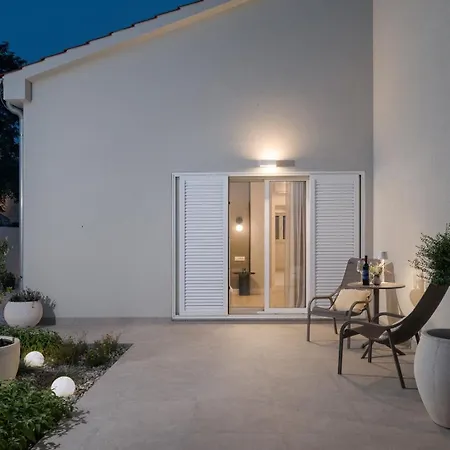 Villa Luxury Petra With Pool Sea View