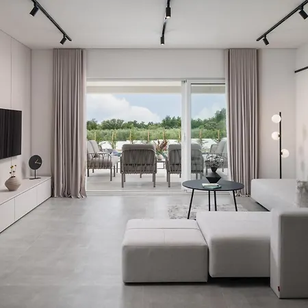 Luxury Petra With Pool Sea View Villa *