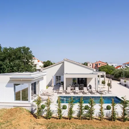Villa Luxury Petra With Pool Sea View