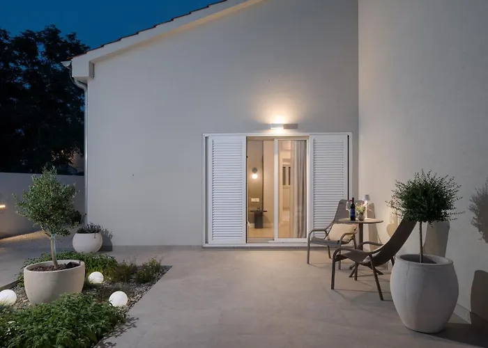 Βίλα Luxury Petra With Pool Sea View
