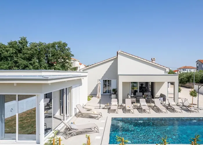 Luxury Petra With Pool Sea View Vrsi